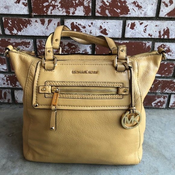 Michael Kors Handbags - Michael Kors Light Yellow/tan Purse